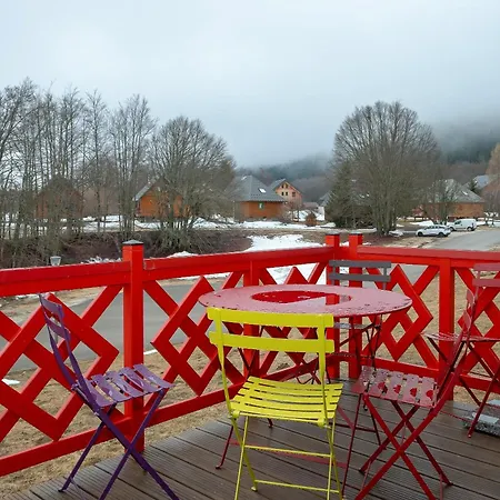 228 - Village Nordique Chalet Les Deserts (Savoie)
